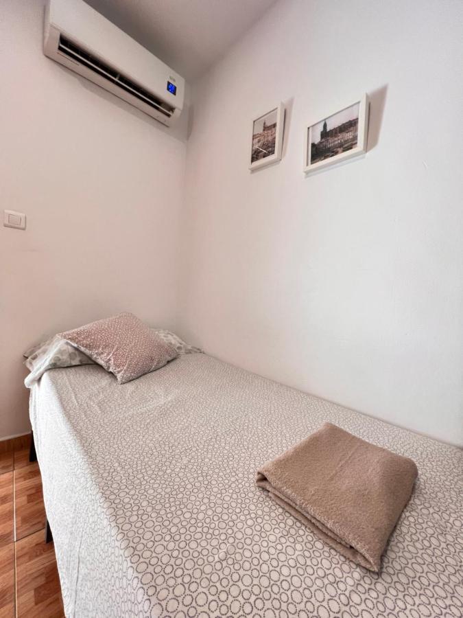 Апартаменты Marques De Larios Plaza Las Flores Parking Gratis Малага Экстерьер фото