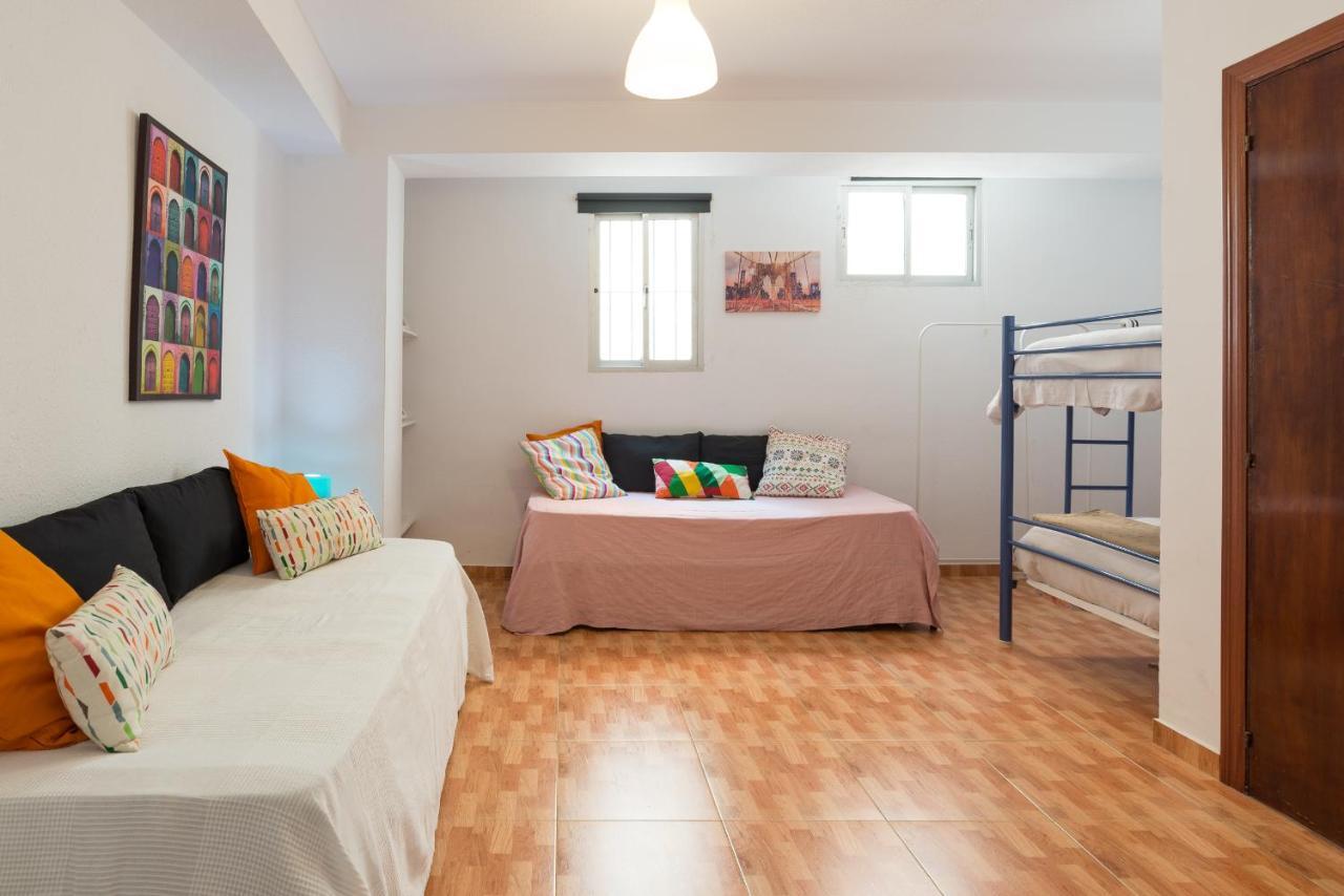 Апартаменты Marques De Larios Plaza Las Flores Parking Gratis Малага Экстерьер фото