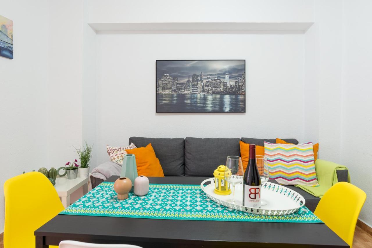 Апартаменты Marques De Larios Plaza Las Flores Parking Gratis Малага Экстерьер фото