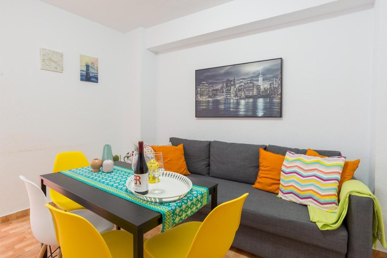 Апартаменты Marques De Larios Plaza Las Flores Parking Gratis Малага Экстерьер фото